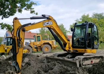 ASM-INVEST - Nowoczesny park maszynowy